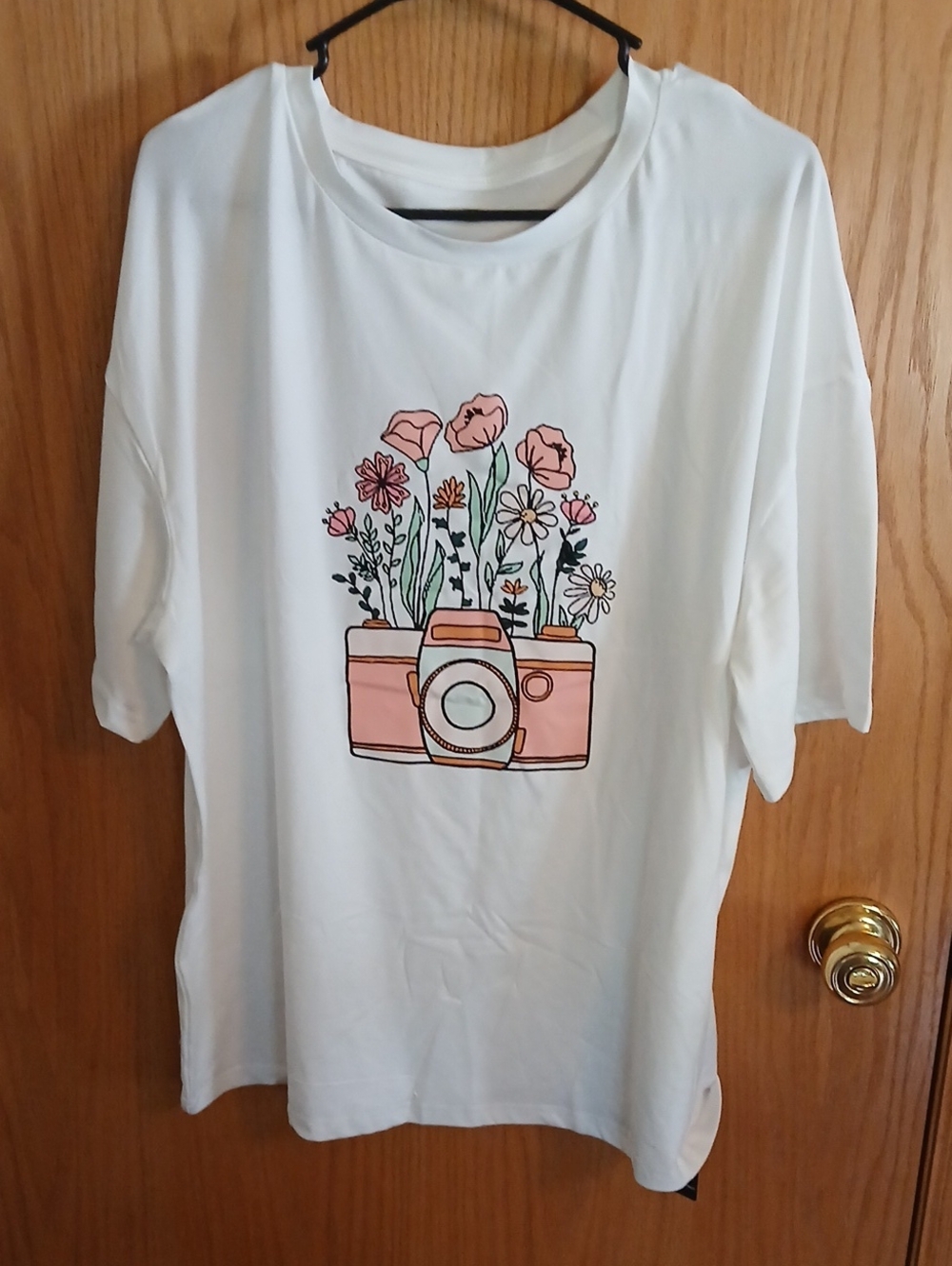White Floral Camera Graphic Tee - Casual Short Sleeve Top